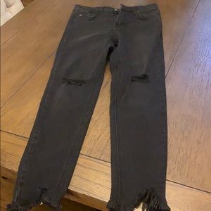 Black destroyed jeans